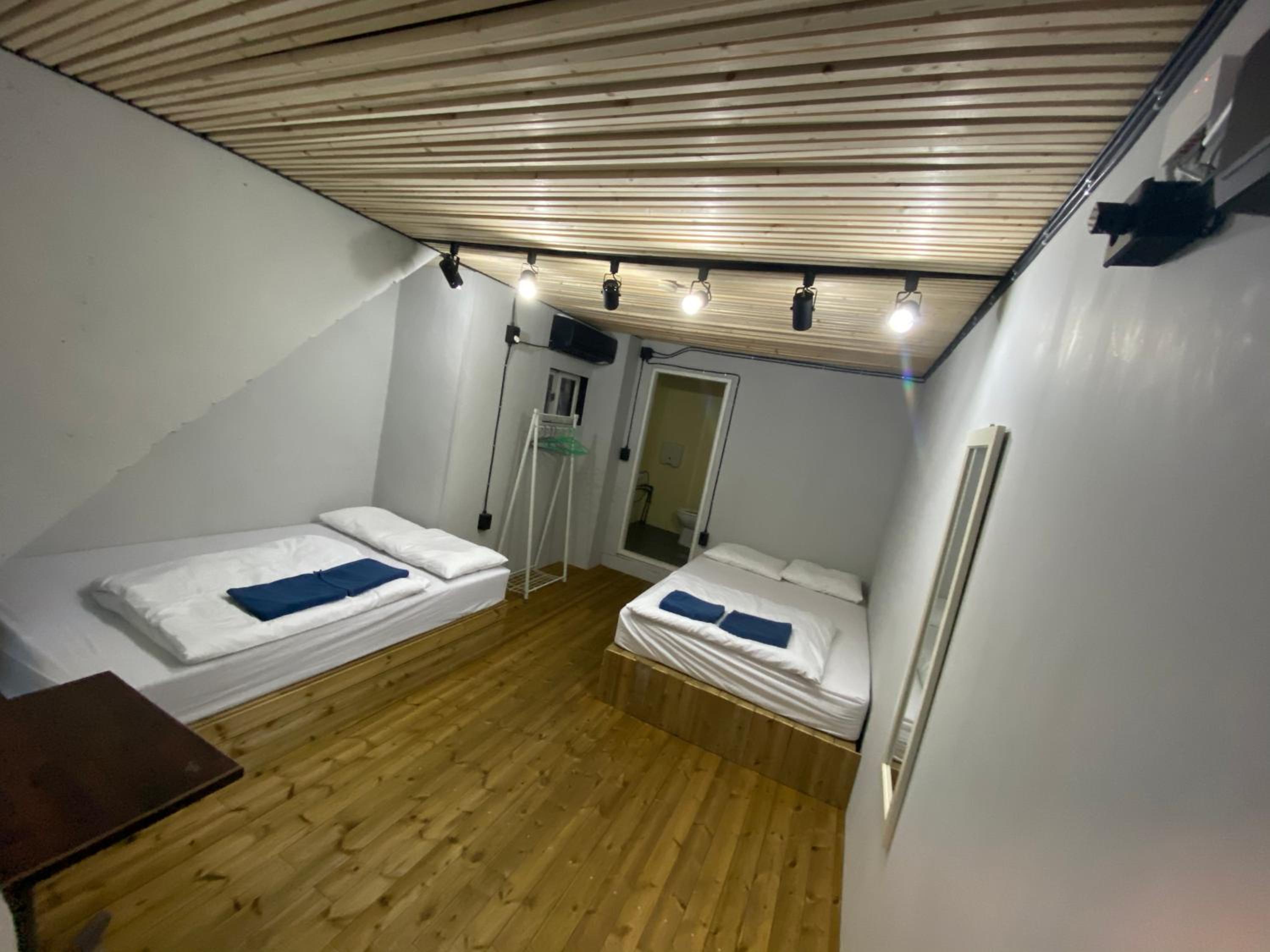 Pop Itaewon Guesthouse 40/42