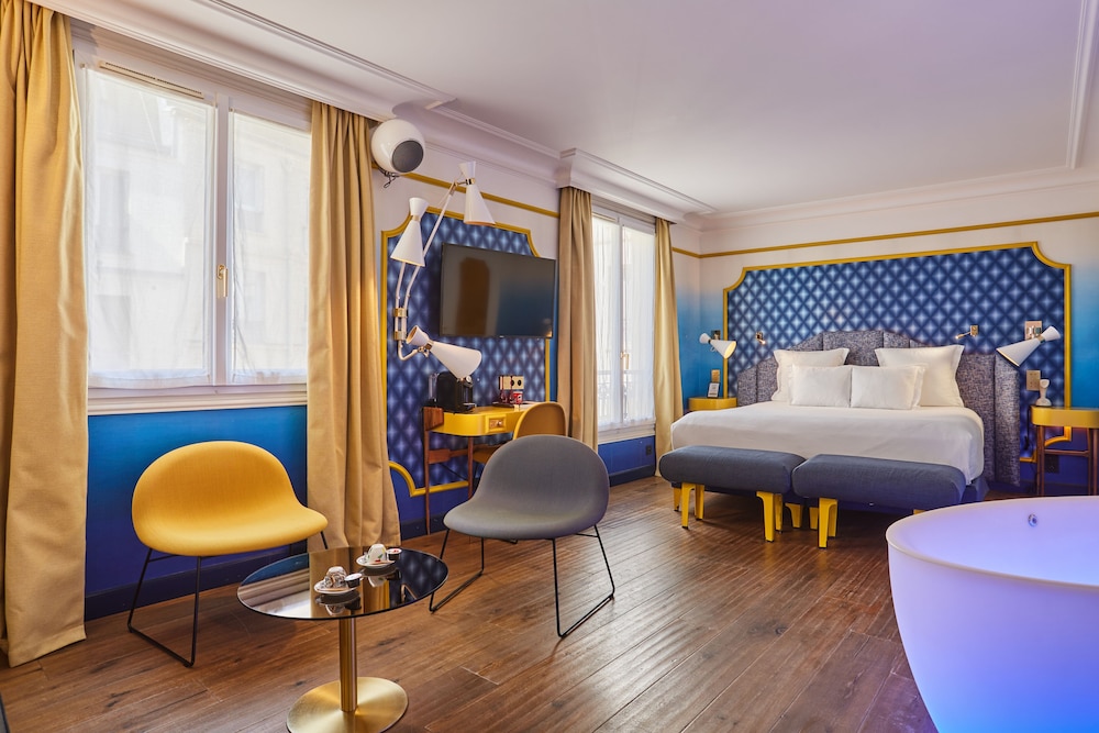 Idol Hotel 24/47