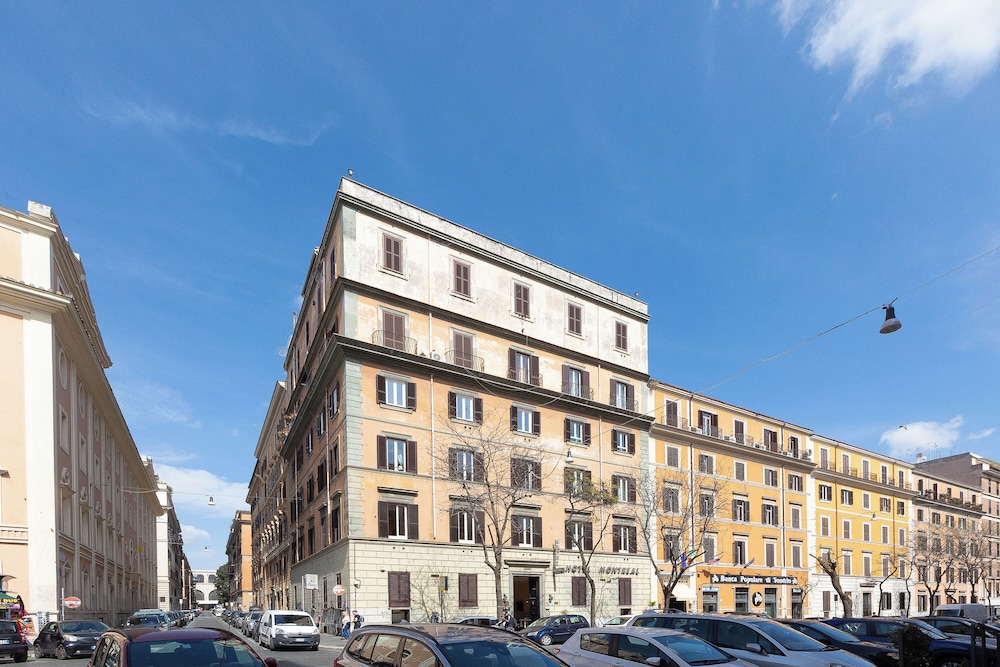 Rome To Stay 2/50