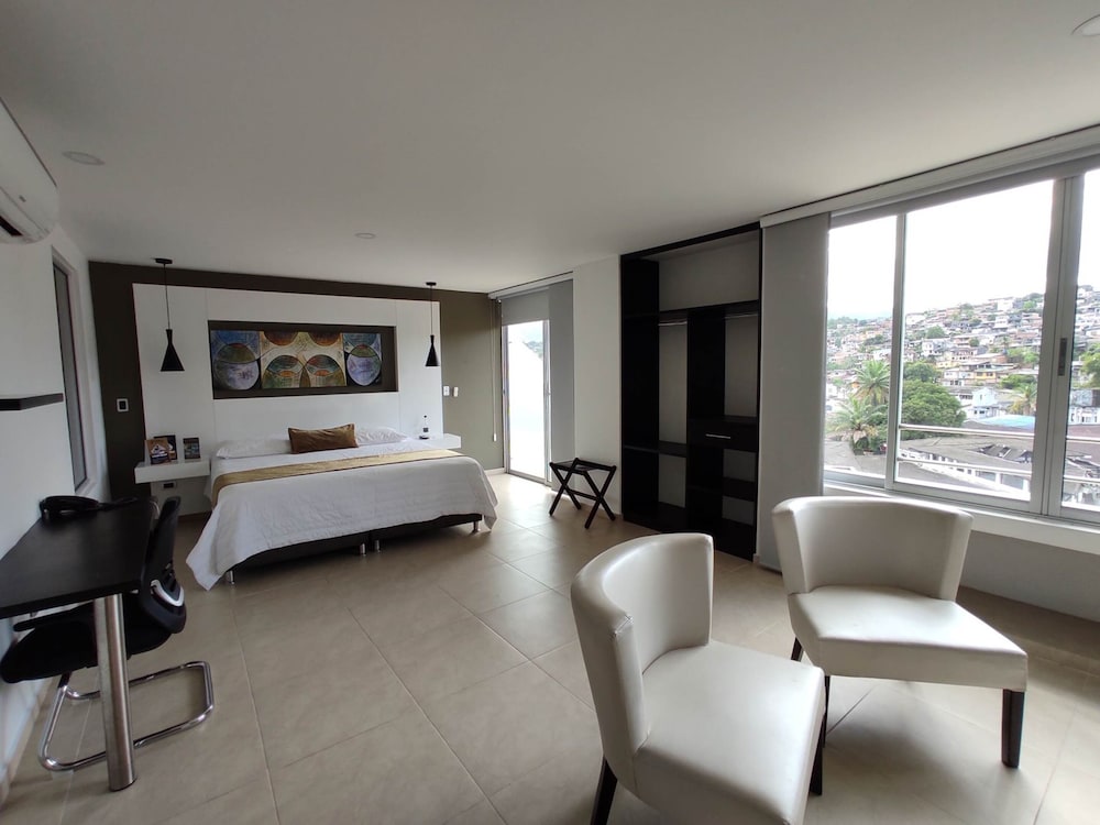 Hotel Andinos Plaza 25/48