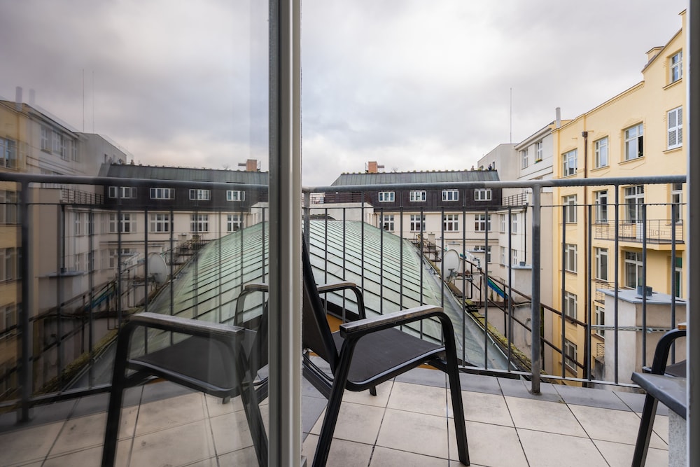 EA ApartHotel Melantrich 23/47
