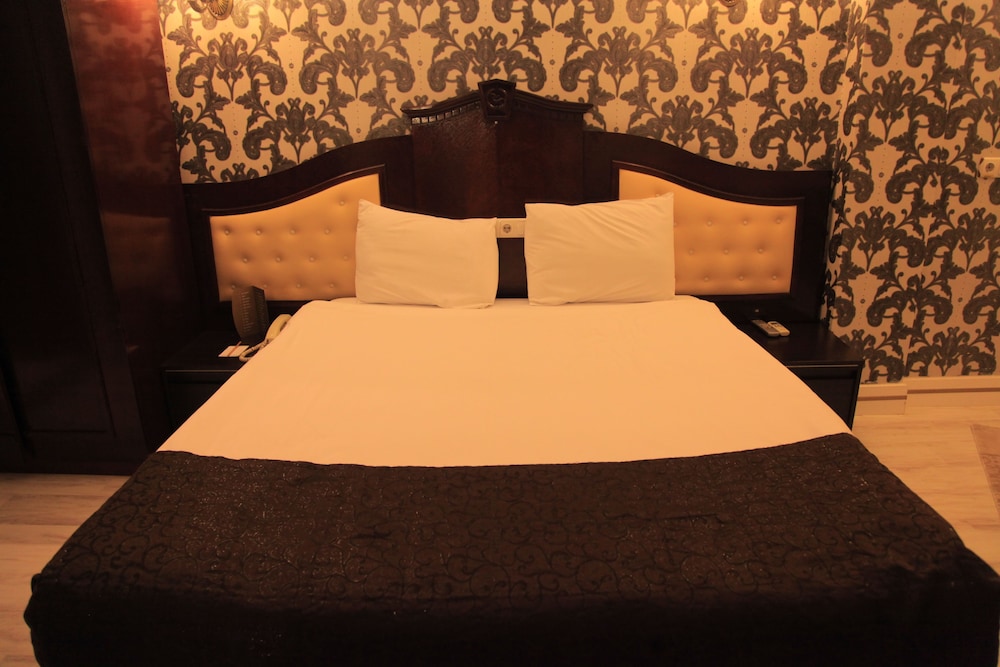 Royal Anka Hotel 27/32
