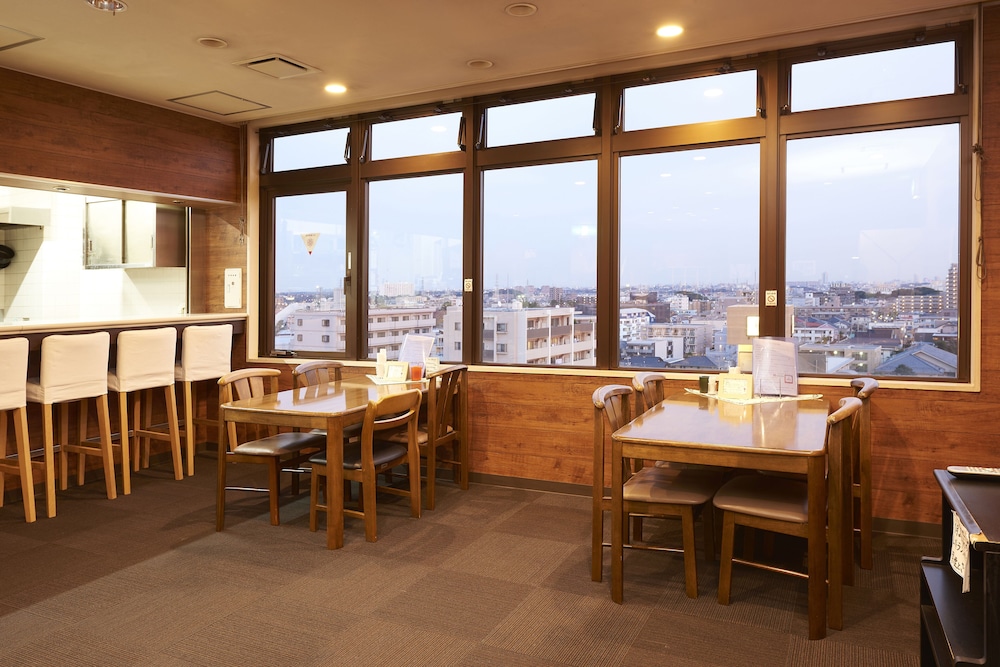 Famy Inn Makuhari 50/57