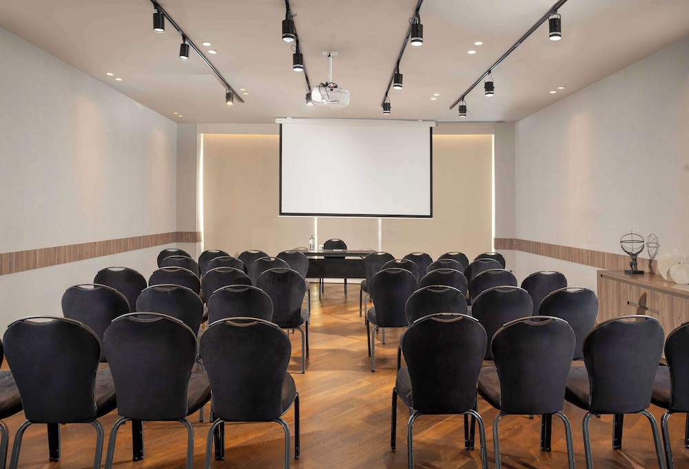 Radisson Blu Hotel Istanbul Ottomare 66/77