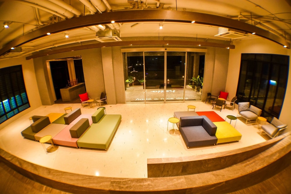 Comet Hotel Suratthani 19/26