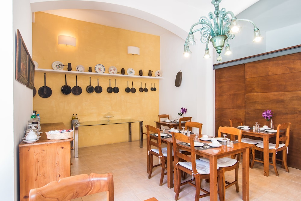 Hotel Can Moragues 35/50