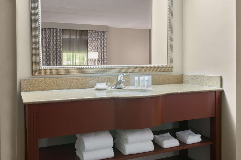 Hampton Inn Danbury Ct 10/51
