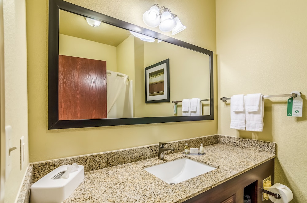 Cobblestone Inn & Suites - Vinton 45/50