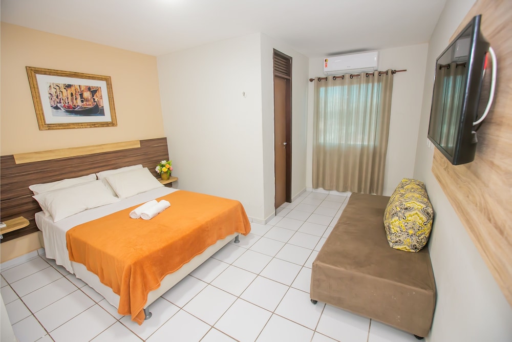 Valencia Hotel Natal 25/63