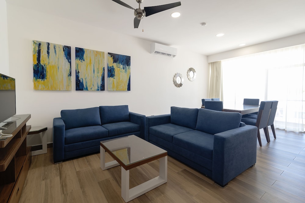 Hotel Heaven Suites 16/28