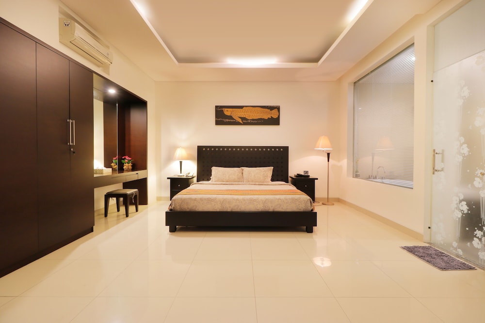 Heliconia Villa 38/77