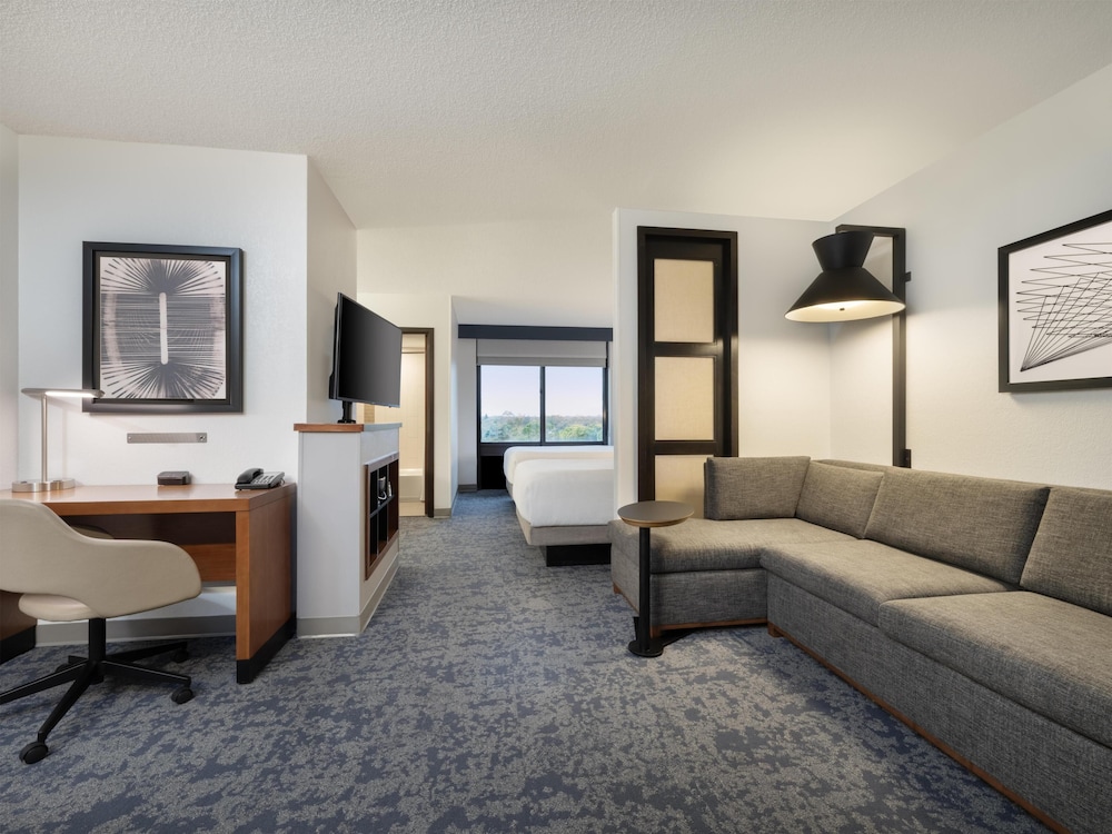 Hyatt Place Lakeland Center 38/63