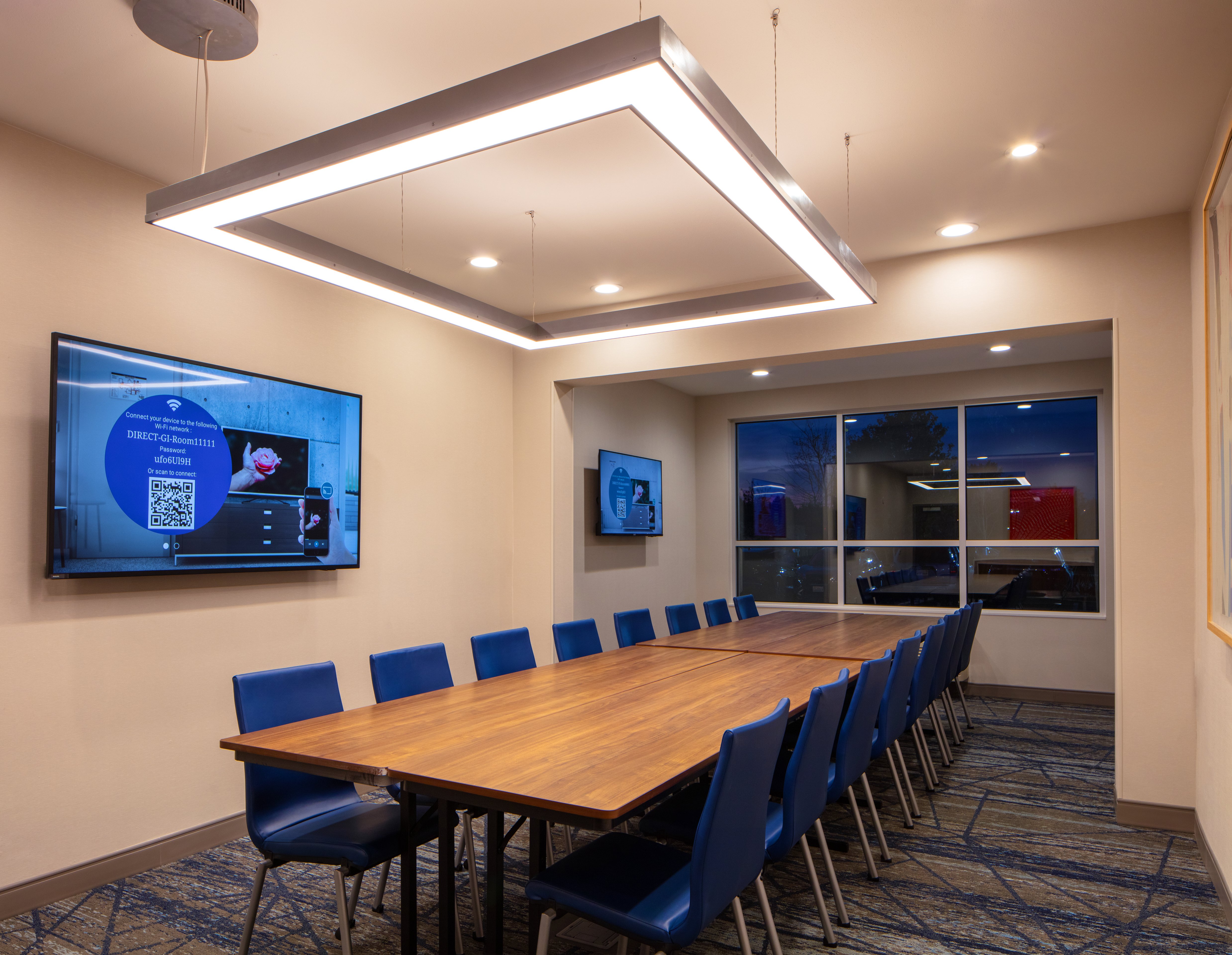 Holiday Inn Express Bothell 35/50