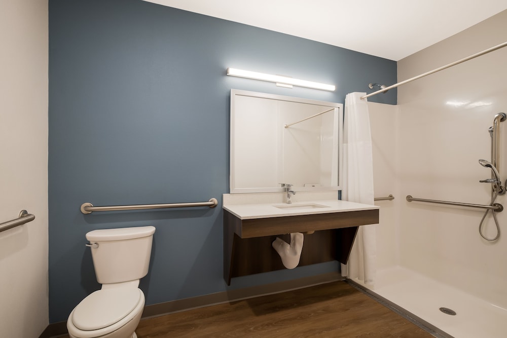 WoodSpring Suites Port St Lucie 14/18