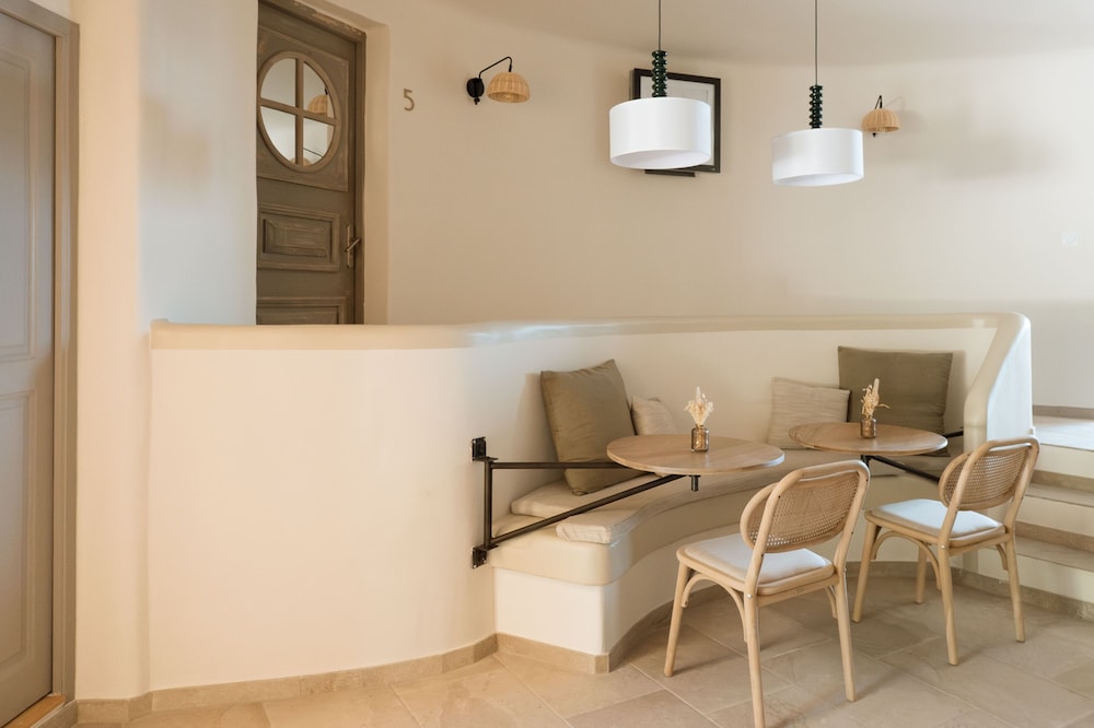 Hostellerie Du Moulin Des Oliviers 34/49