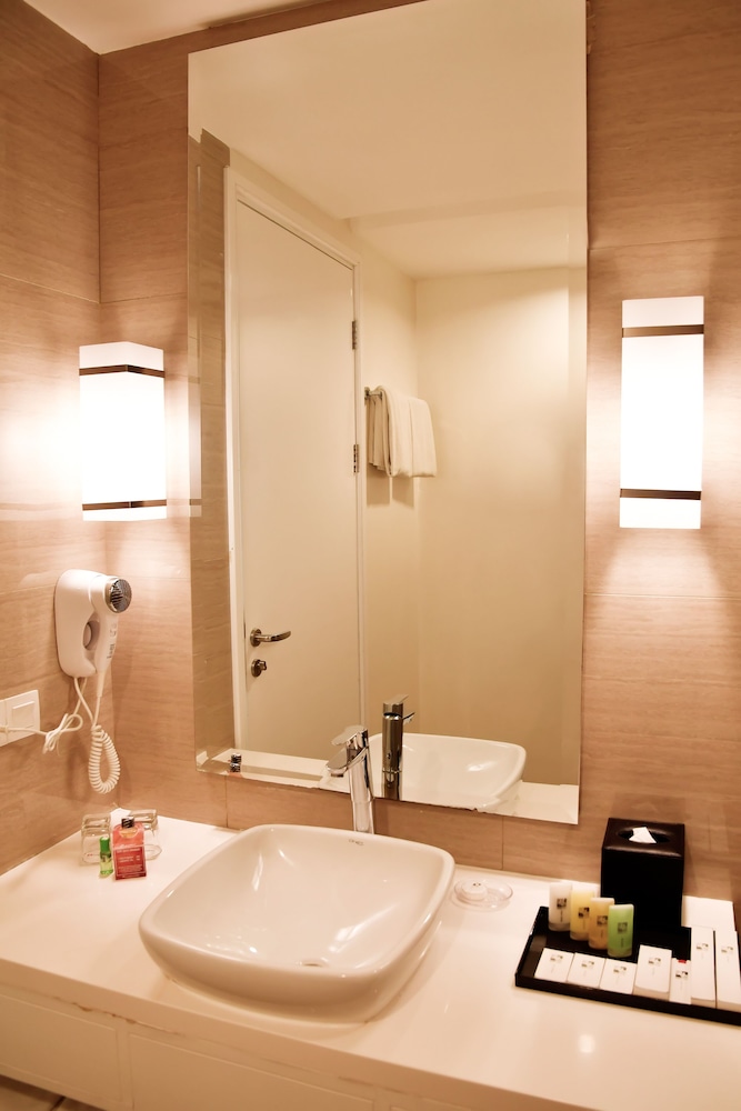 SWISS-BELHOTEL JAMBI 22/60