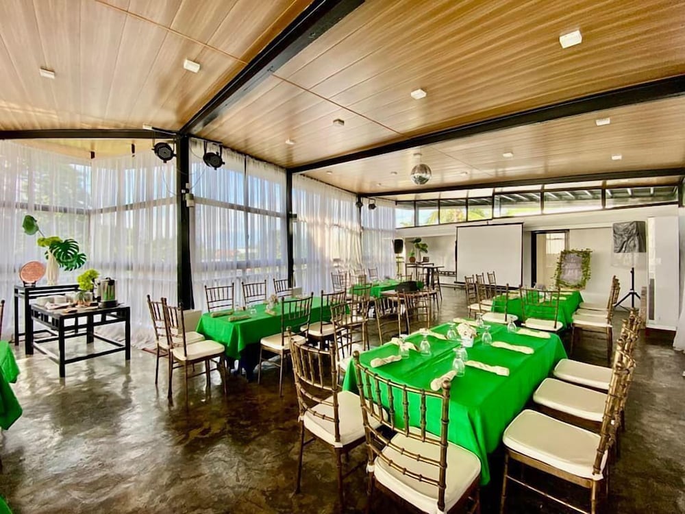 White Breeze Palawan Boutique Hotel 56/69
