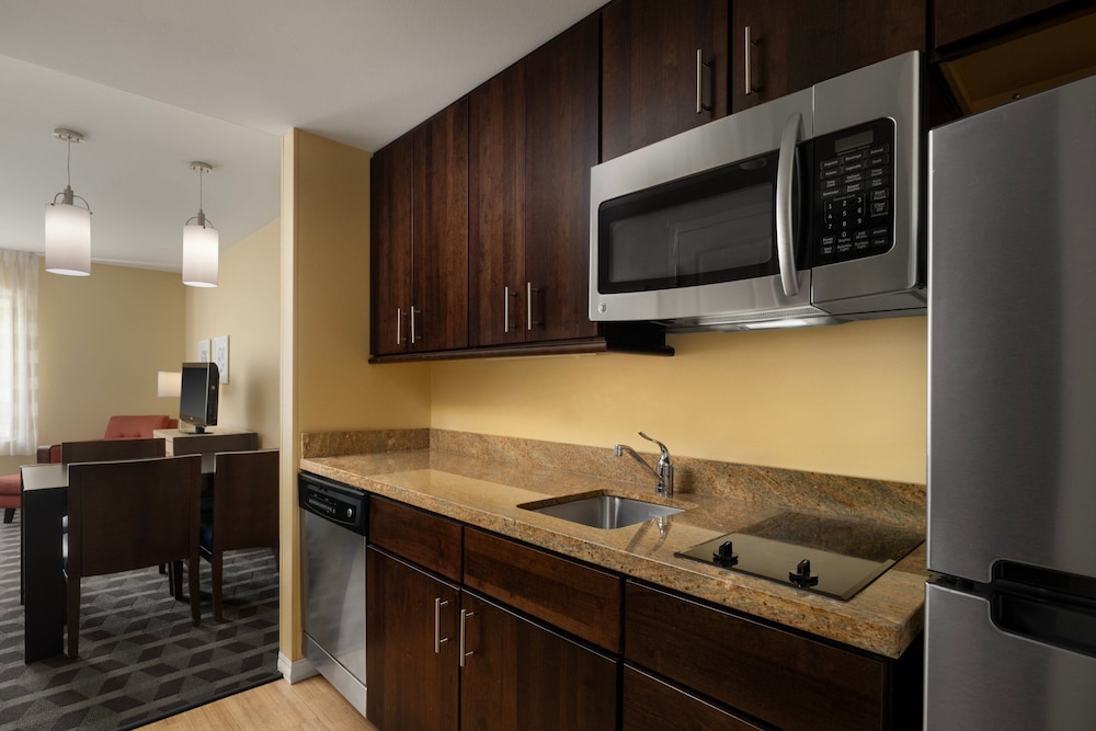 Towneplace Suites By Marriott Ann Arbor 47/51