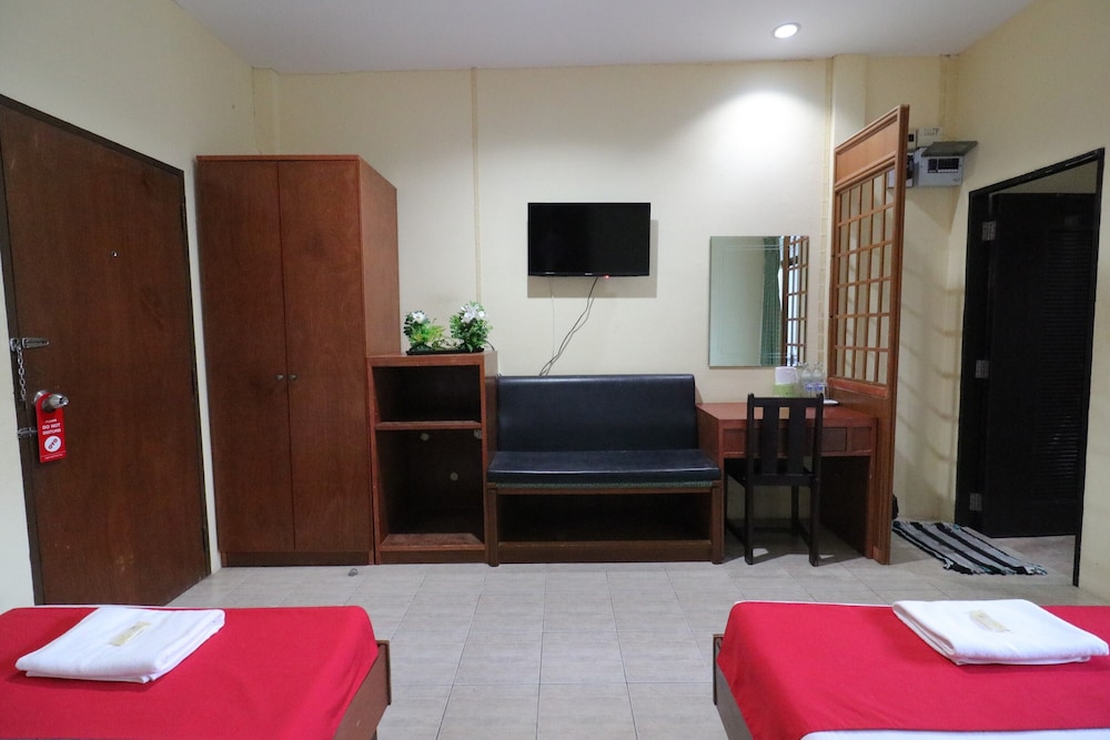 Baan Nat The Village 18/30