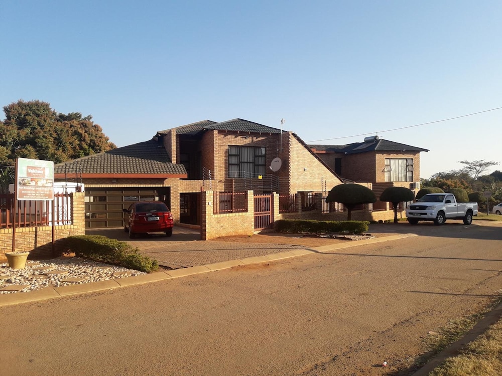 Vakhusi Bed and Breakfast 40/47