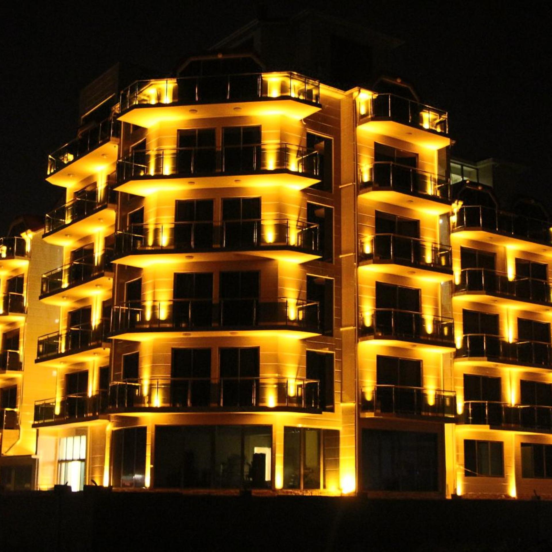 Legacy Hotel 1/32