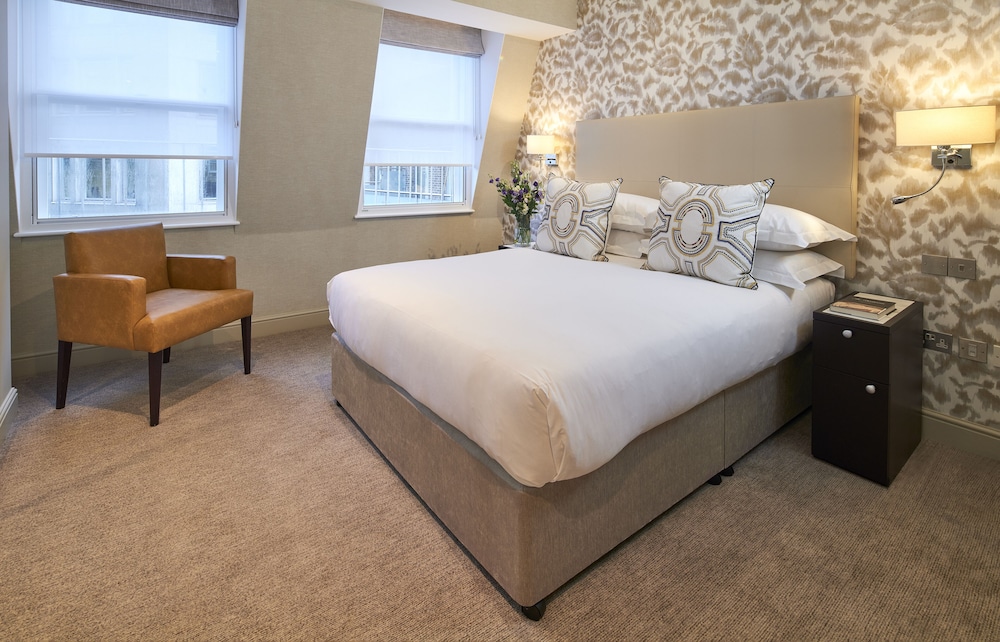 Deluxe Two Bedroom Apartment