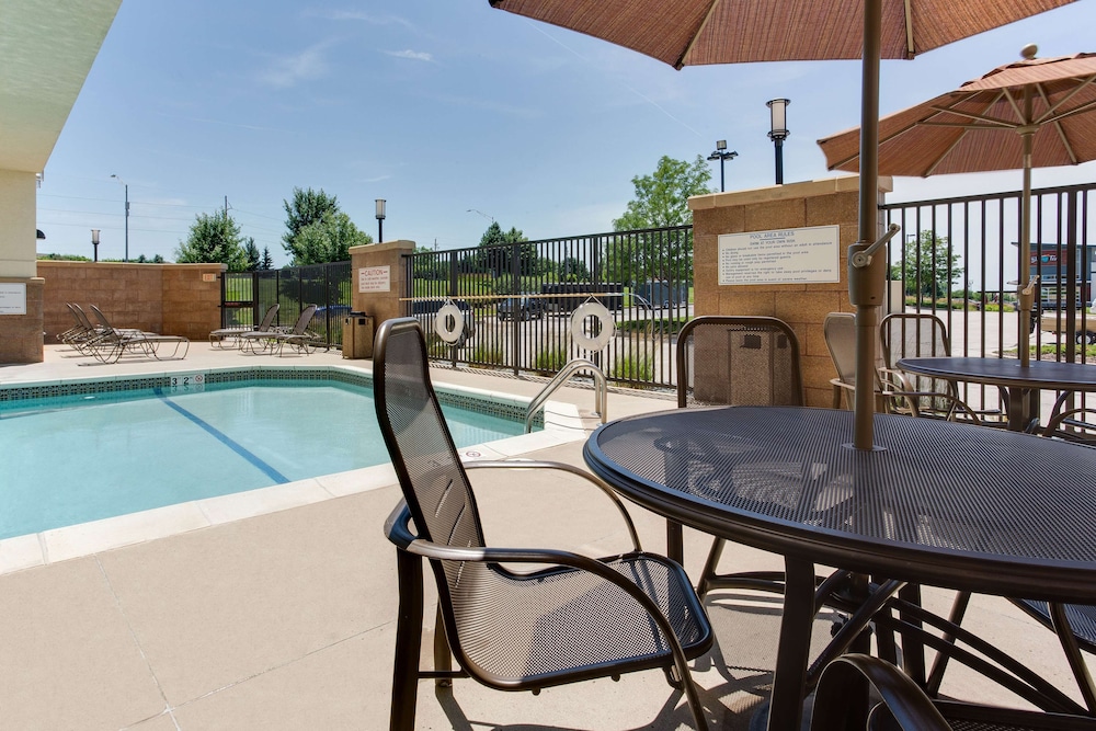 Druri Inn And Suites West Des Moines 24/45