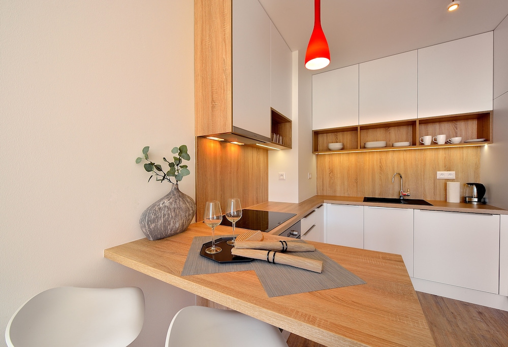 Apollis Business & Budget By Ambiente 39/40