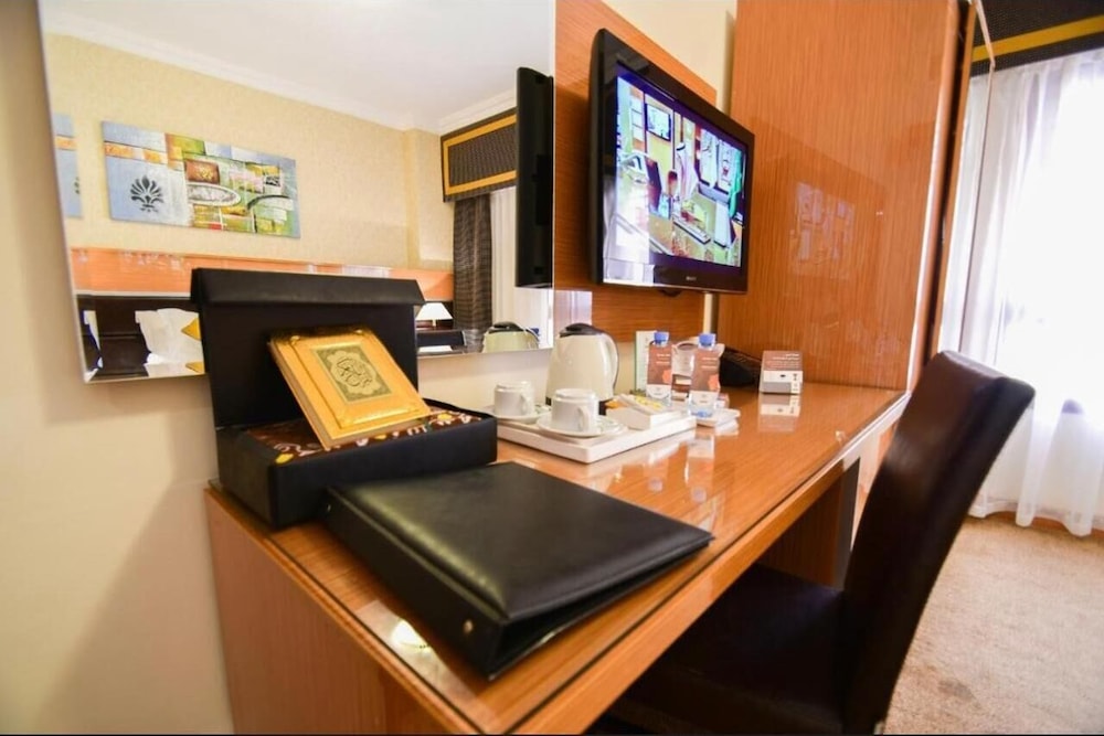 فندق نزل الشاكرين(Al Shakreen Golden Tulip (ex. Nozol Al Shakreen Hotel)) 11/54