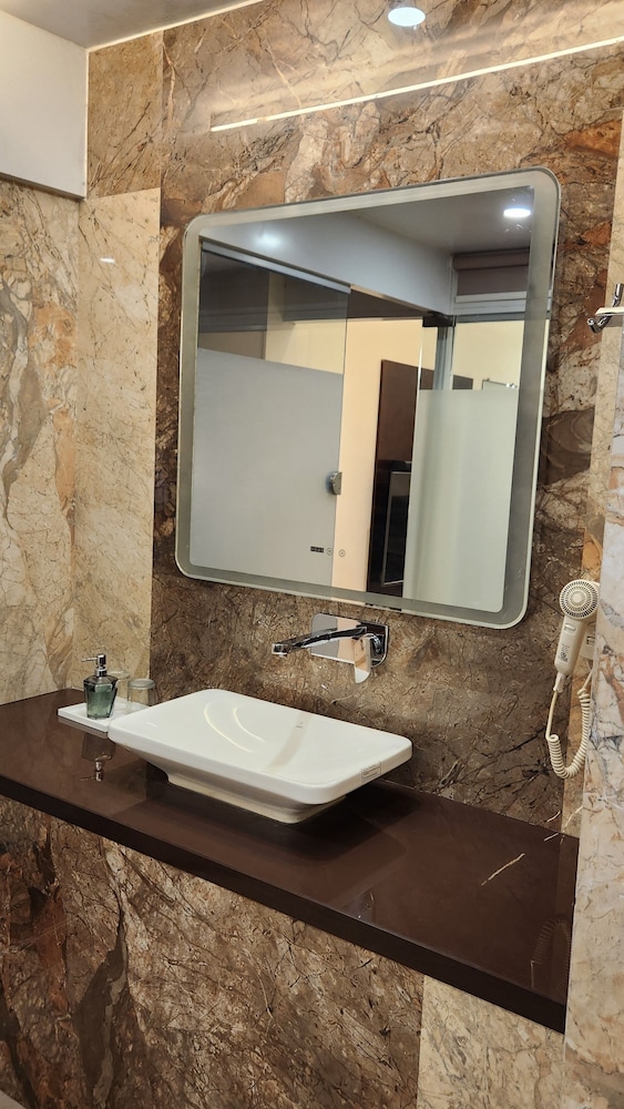 HOTEL ROYAL PALACE 54/54