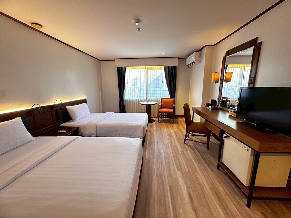 Sima Thani Hotel 12/50