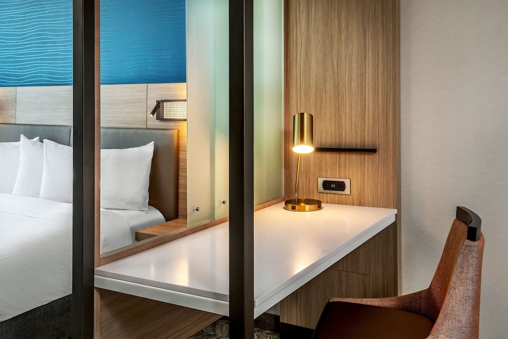 SpringHill Suites by Marriott Boston Logan Airport Revere Beach 25/25