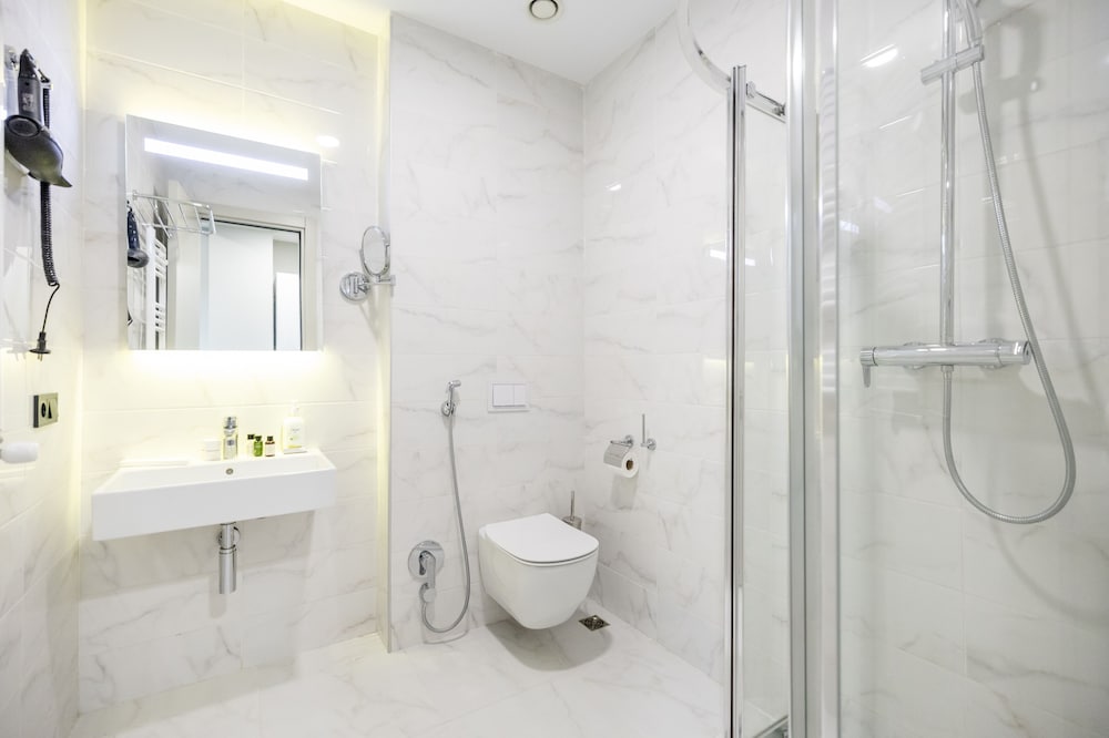 Brosse Garden Hotel 49/49
