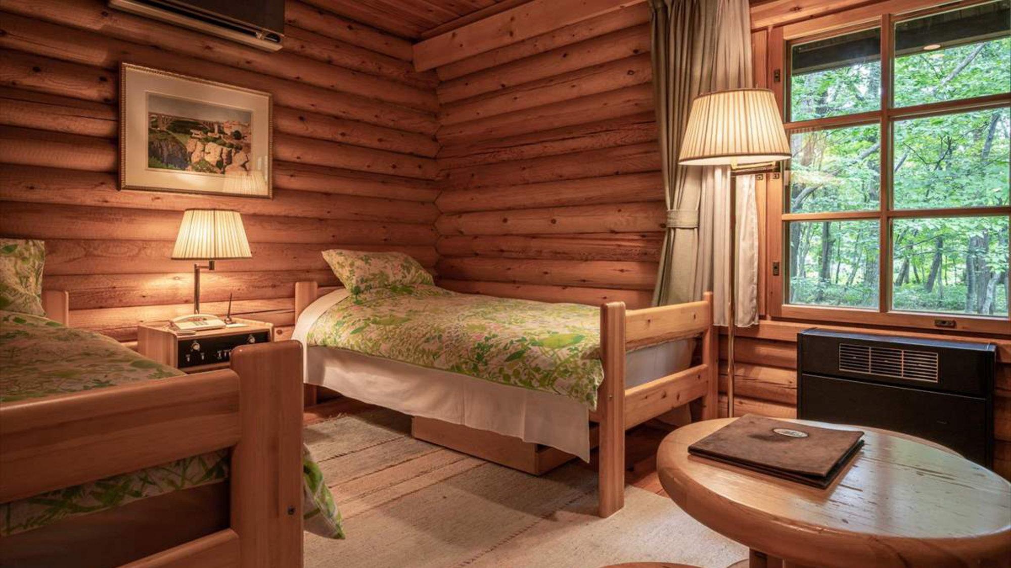 2 Rooms, Smoking Type Not Guaranteed