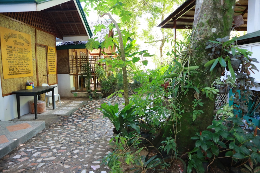 Golden Monkey Cottages 68/75