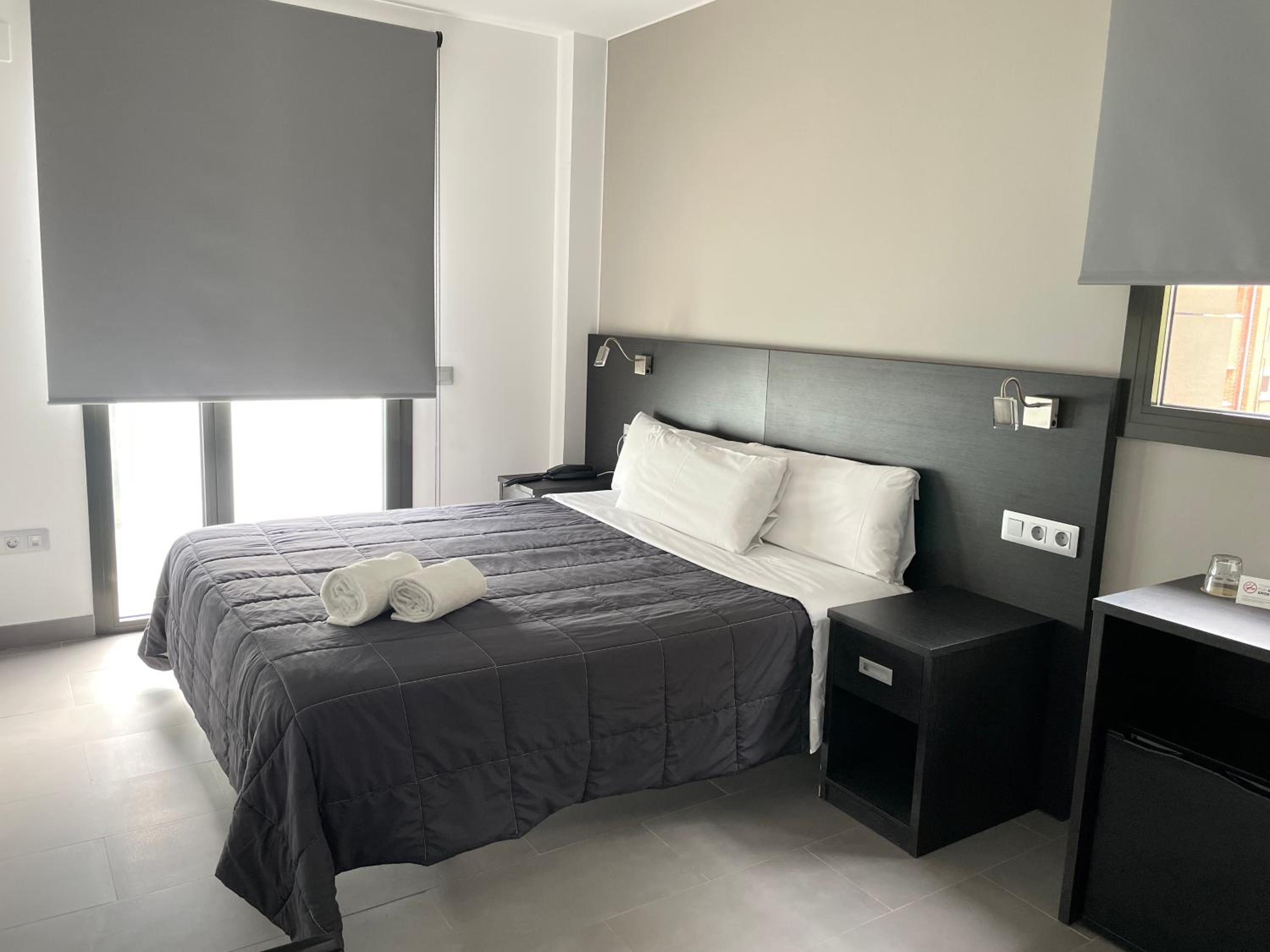 6 Bis HOTEL 18/58