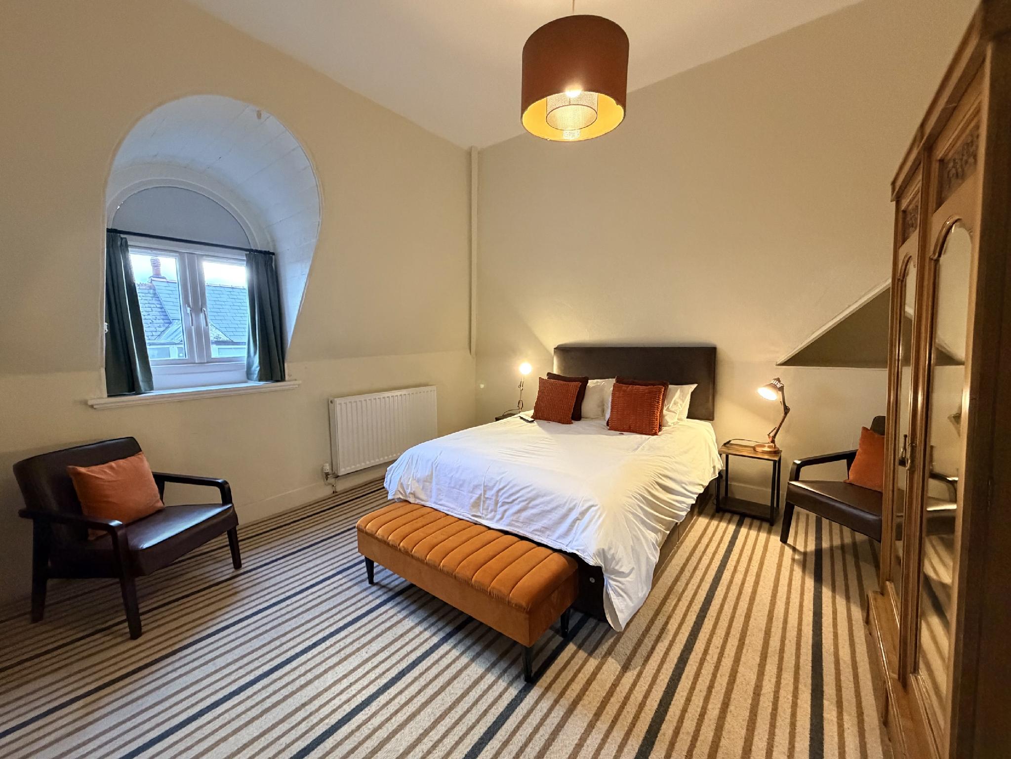 Deluxe, Apartment