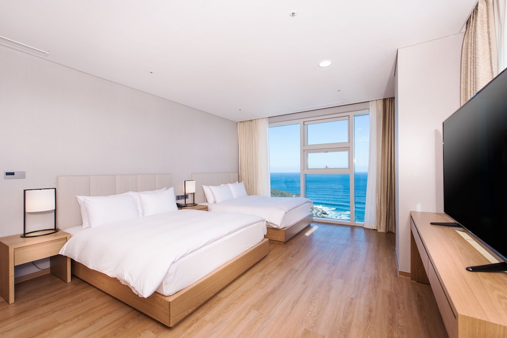 Hotel Tops 10 23/62