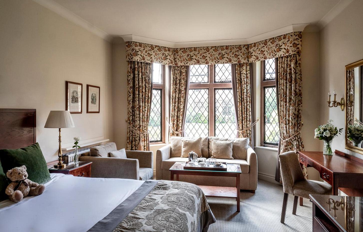 Executive, Twin Beds