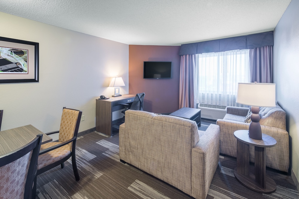 Holiday Inn Express Hotel And Suites St Paul Woodbury 48/79