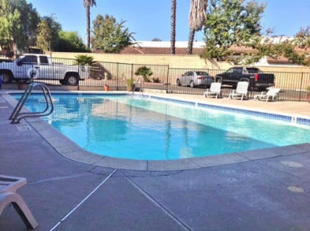 Americas Best Value Inn Thousand Oaks 4/21
