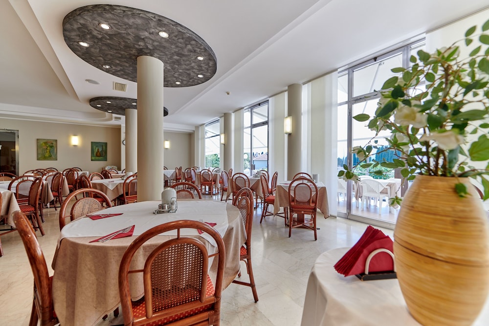 Eco Hotel Benacus 25/50