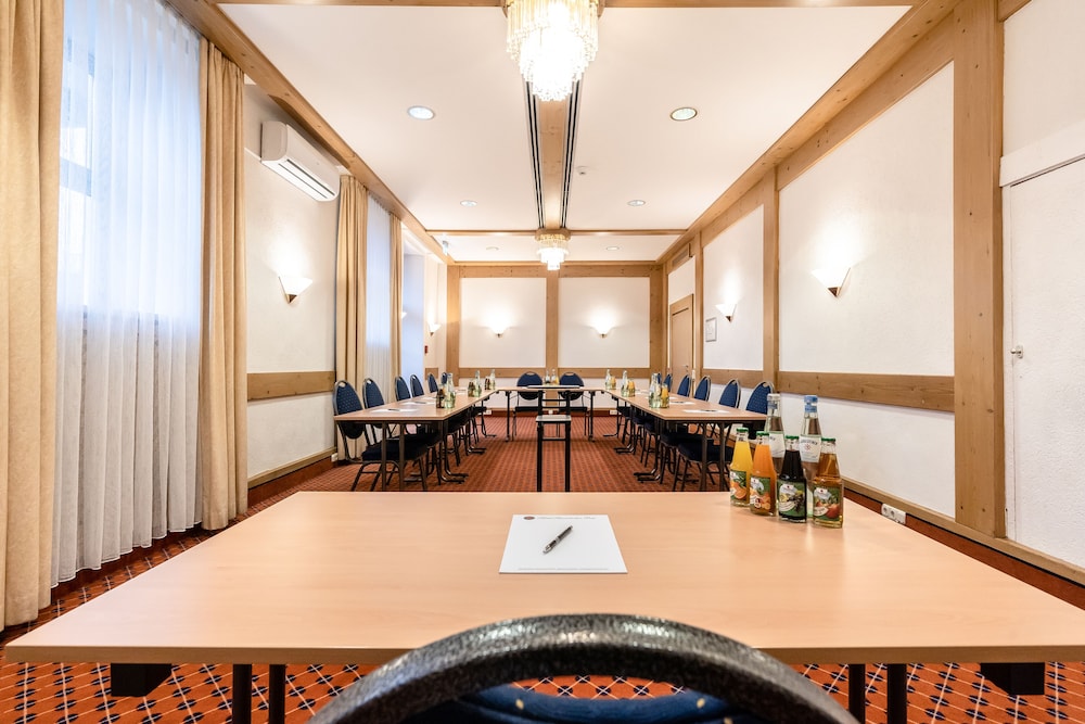 Hotel Sauerlacher Post 44/50