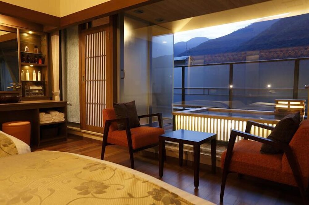 Hakone Kamon 41/41