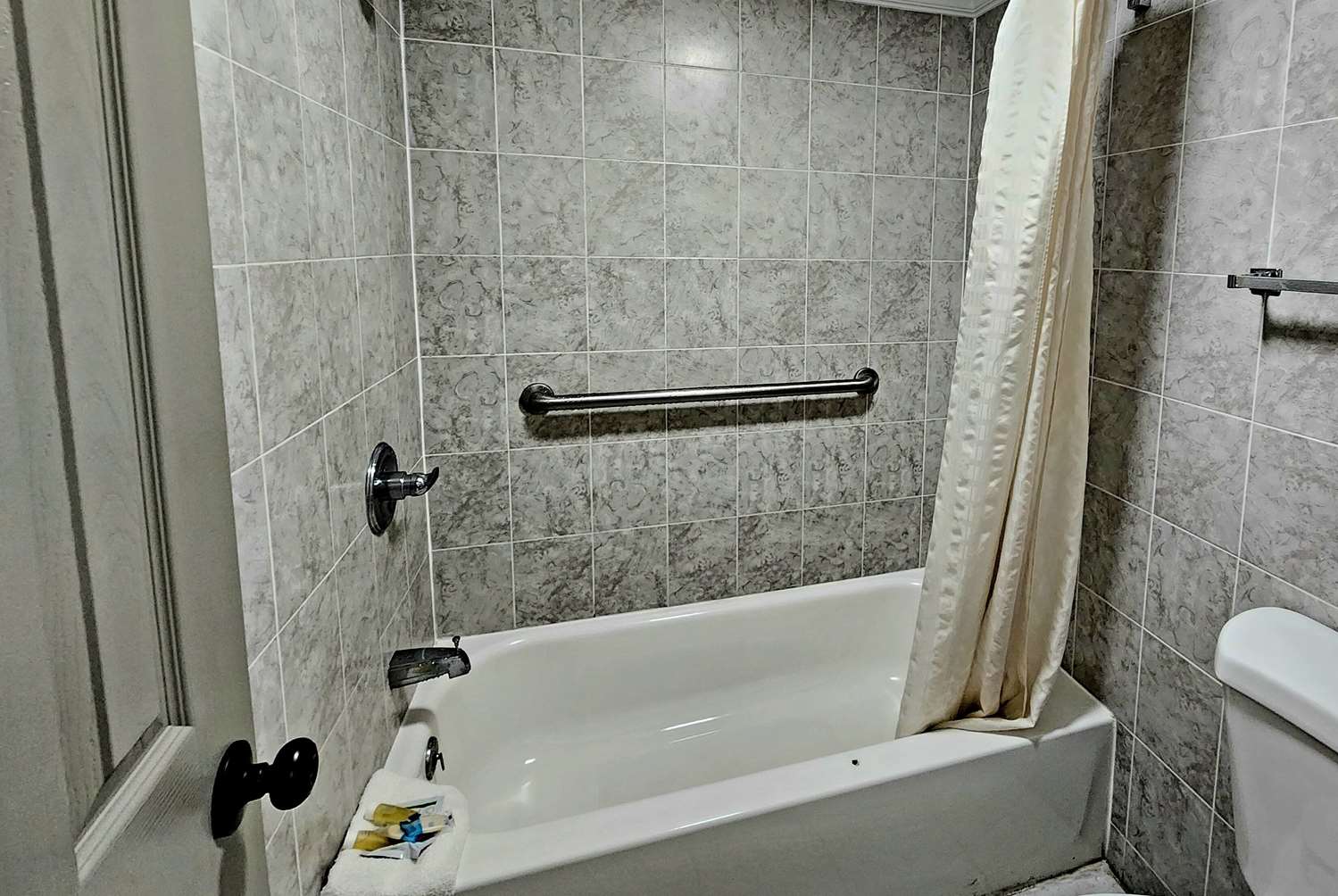Days Inn by Wyndham Slidell 22/23