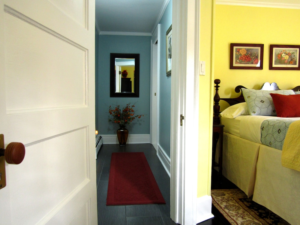 Baldwinsville Bed and Breakfast 45/62
