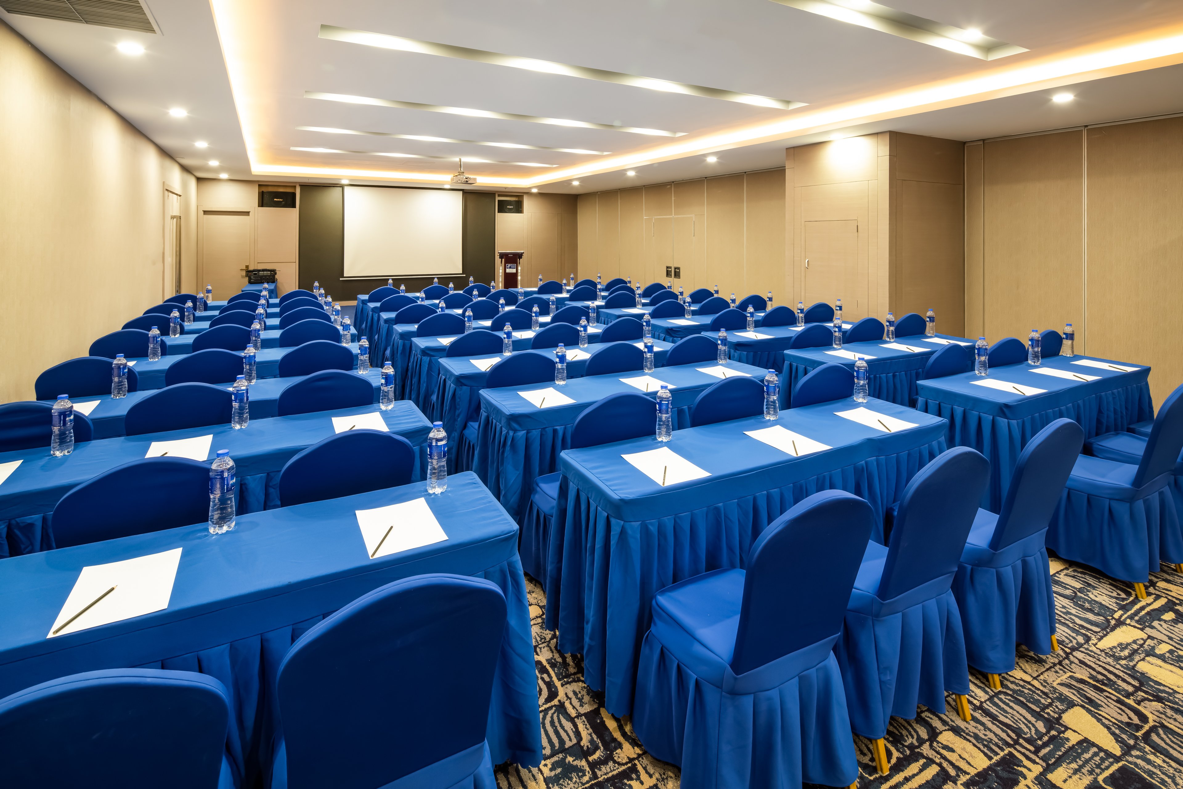 Holiday Inn Express SHENYANG NORTH STATION 22/36