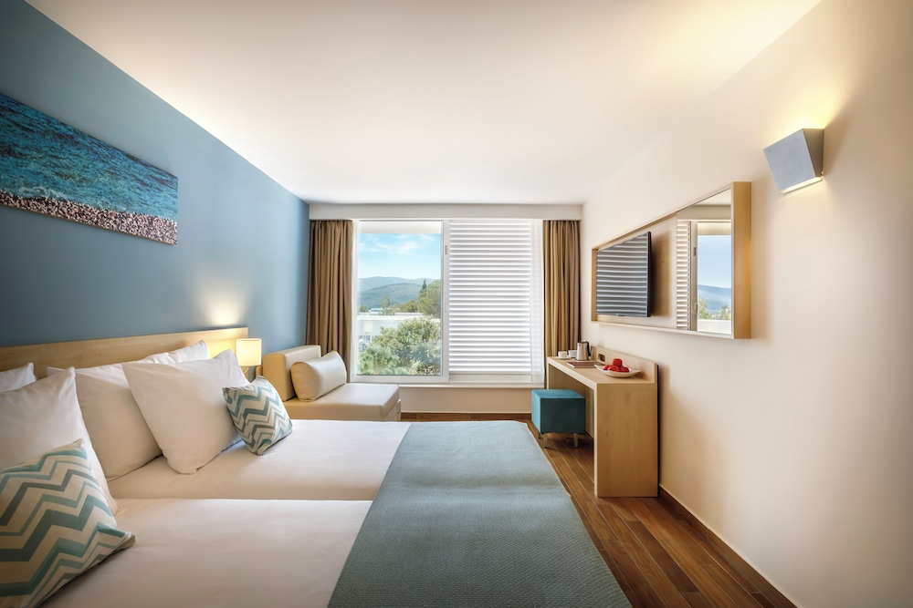 Valamar Bellevue Resort 16/56