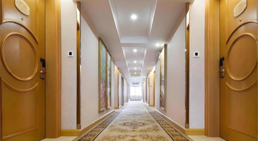 Vienna hotel (Huidong and run pedestrian street) 图片2