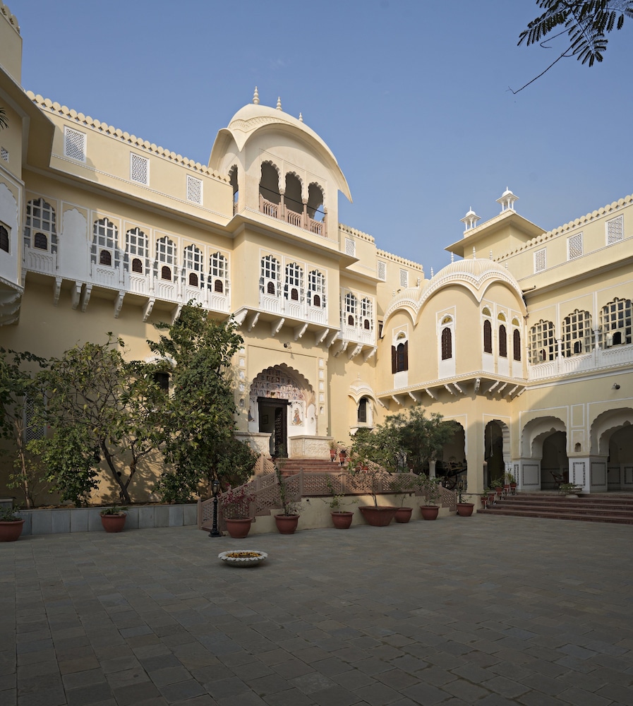 Alsisar Mahal 50/50